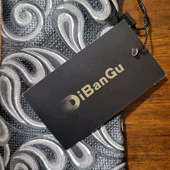 Dibangu Paisley Neck Tie New Black/Silver Silk Classic 49in X 3.5In - Picture 7 of 7